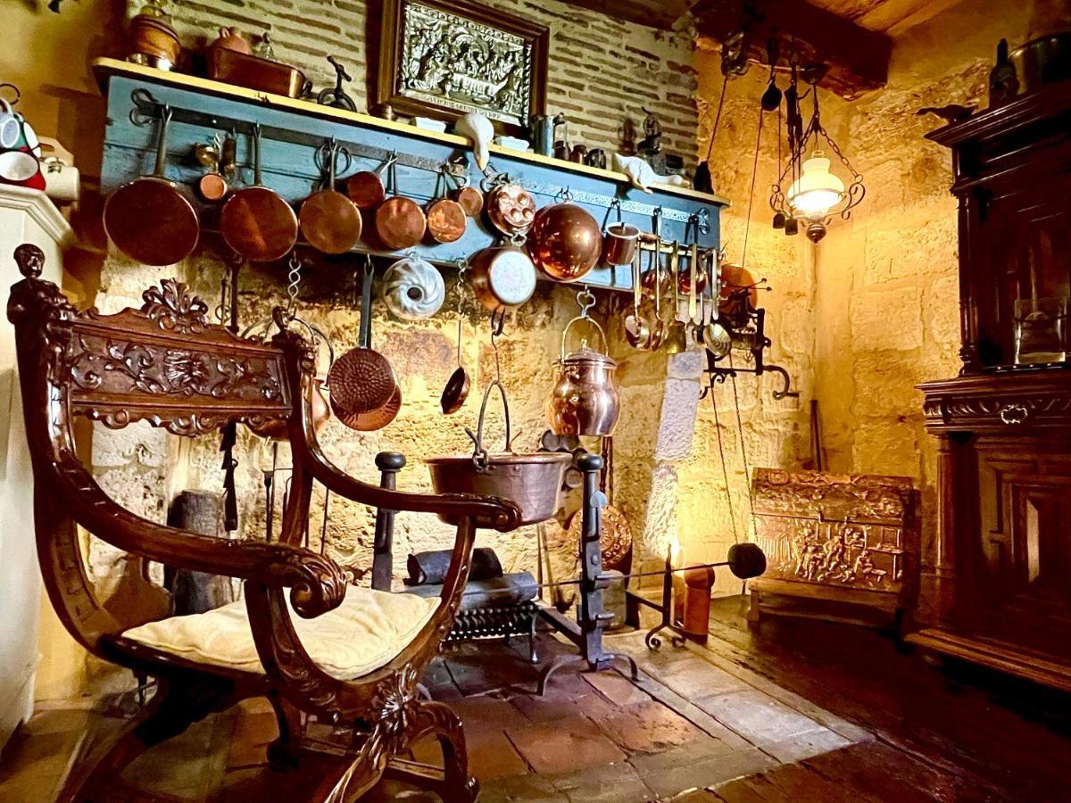 Le Colombier De Cyrano Et Roxane Frühstückspension