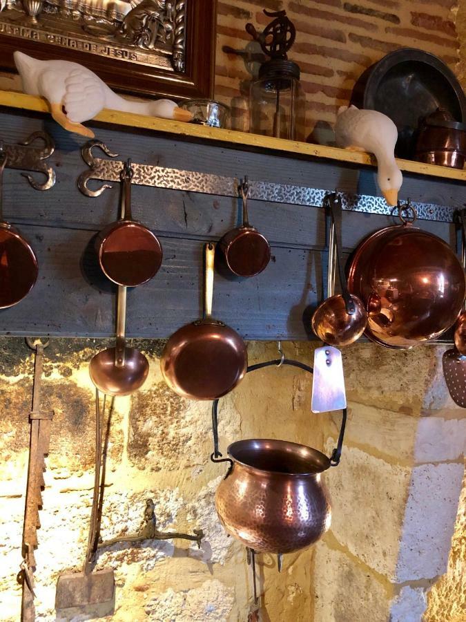 Le Colombier De Cyrano Et Roxane *